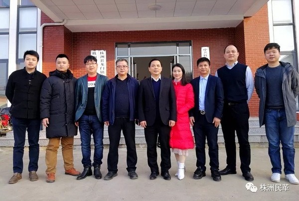 刘春生率民革党员太湖村走访慰问 (3)_调整大小