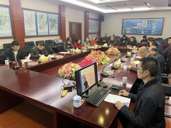 台湾整脊专家白棋安话养生 (2)_调整大小