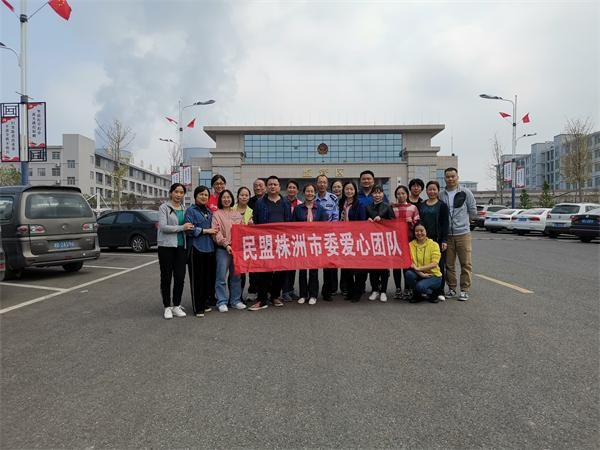 e65ee74405b1edd0e6d3b75d476a5a4